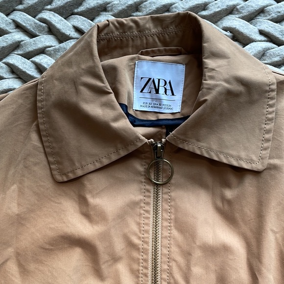 Camel colour light trench coat - Picture 2 of 6